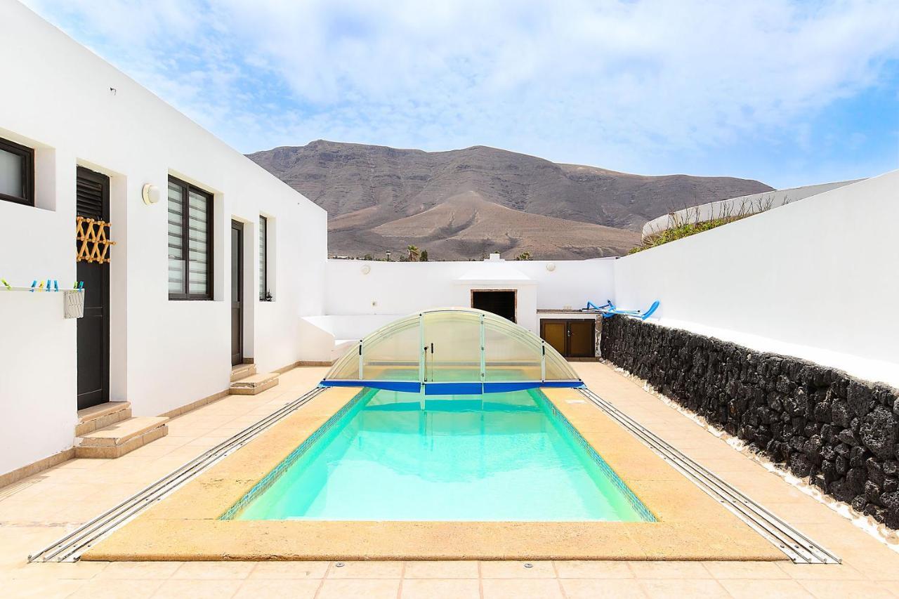 Famara Beach House Extérieur photo